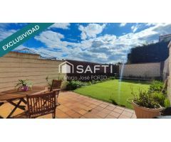 Espacio, luz y tranquilidad a un paso de todo. Tu chalet ideal en Residencial Bellavista, con jardí