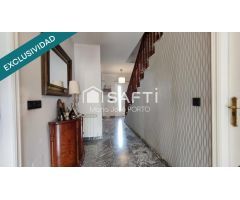 Espacio, luz y tranquilidad a un paso de todo. Tu chalet ideal en Residencial Bellavista, con jardí