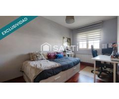 Espacio, luz y tranquilidad a un paso de todo. Tu chalet ideal en Residencial Bellavista, con jardí