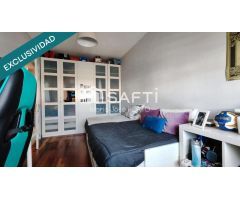 Espacio, luz y tranquilidad a un paso de todo. Tu chalet ideal en Residencial Bellavista, con jardí