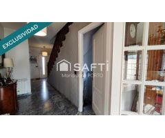Espacio, luz y tranquilidad a un paso de todo. Tu chalet ideal en Residencial Bellavista, con jardí