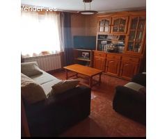 Casa familiar con patio y merendero completo.