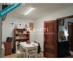 CASA CON ESPECTACULARES VISTAS AL MAR ,TERRAZA, GARAJE Y CERCA DE LA PLAYA - VIGO