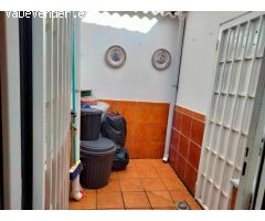 Chalet Adosado en León - Tu Cálido Refugio en la Zona de Mariano Andrés.