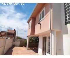 Chalet independiente con piscina privada y jardín