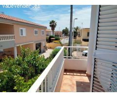 Chalet independiente con piscina privada y jardín