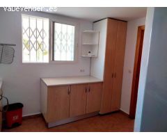 Chalet independiente con piscina privada y jardín