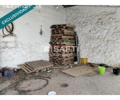 ME VENDEN EN CINCO CASAS (Ciudad Real)