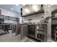 INVERSIÓN: DOS RESTAURANTES EN VENTA EN GUADALMINA BAJA