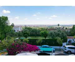 Preciosa vivienda adosada en Tomares, en urbanización Paraíso de Santa Eufemia!!!