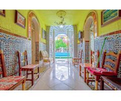Gran casa con patio y piscina en Mairena del Aljarafe!!!