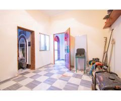 Gran casa con patio y piscina en Mairena del Aljarafe!!!