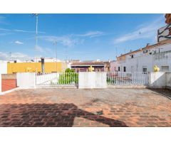 Gran casa con patio y piscina en Mairena del Aljarafe!!!