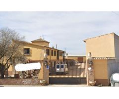Nave Industrial en venta en Quintanar de la Orden de 750 m2