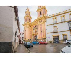 Bonito apartamento tipo dúplex junto Convento de San Leandro!!!