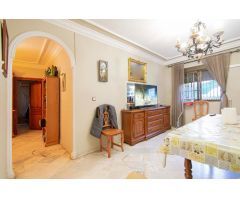 Gran casa en Barriada San Rafael, en Alcalá de Guadaíra!!!