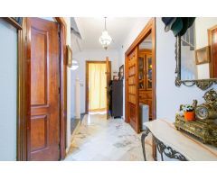 Gran casa en Barriada San Rafael, en Alcalá de Guadaíra!!!
