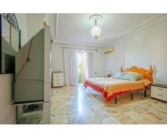 Gran casa en Barriada San Rafael, en Alcalá de Guadaíra!!!
