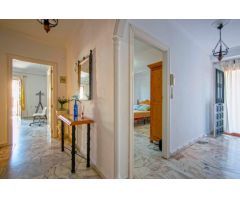Gran casa en Barriada San Rafael, en Alcalá de Guadaíra!!!