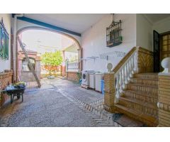 Gran casa en Barriada San Rafael, en Alcalá de Guadaíra!!!