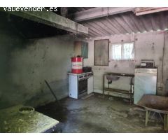Finca rústica con agua y luz