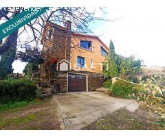 CASA CHALET CON TERRENO EN BRETAL ( RIBEIRA )