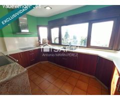 CASA CHALET CON TERRENO EN BRETAL ( RIBEIRA )