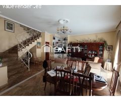 Amplia vivienda unifamiliar de 306 m² en Quesada. SIN COMISIÓN DE COMPRA
