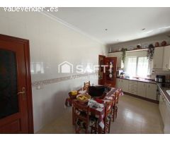 Amplia vivienda unifamiliar de 306 m² en Quesada. SIN COMISIÓN DE COMPRA