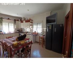 Amplia vivienda unifamiliar de 306 m² en Quesada. SIN COMISIÓN DE COMPRA