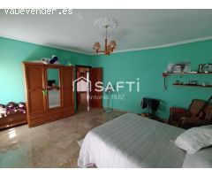 Amplia vivienda unifamiliar de 306 m² en Quesada. SIN COMISIÓN DE COMPRA