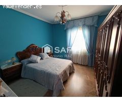 Amplia vivienda unifamiliar de 306 m² en Quesada. SIN COMISIÓN DE COMPRA