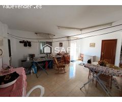 Amplia vivienda unifamiliar de 306 m² en Quesada. SIN COMISIÓN DE COMPRA