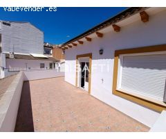 Amplia vivienda unifamiliar de 306 m² en Quesada. SIN COMISIÓN DE COMPRA