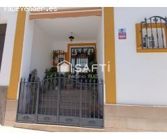 Amplia vivienda unifamiliar de 306 m² en Quesada. SIN COMISIÓN DE COMPRA