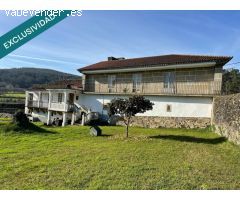 Casa señorial gallega de 610 m2 de vivienda y terrenos 12.267m2, 3.000 metros de esos son edificabl