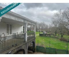 Casa señorial gallega de 610 m2 de vivienda y terrenos 12.267m2, 3.000 metros de esos son edificabl