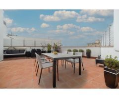 MAGNIFICO DUPLEX CON TERRAZA PRIVADA DE 55M2. FINCA DEL 2021.
