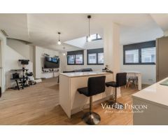 MAGNIFICO DUPLEX CON TERRAZA PRIVADA DE 55M2. FINCA DEL 2021.