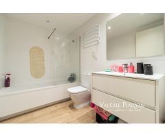 MAGNIFICO DUPLEX CON TERRAZA PRIVADA DE 55M2. FINCA DEL 2021.