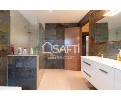 Exclusiva villa de lujo con piscina y vistas panorámicas a Montserrat