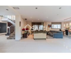 Exclusiva villa de lujo con piscina y vistas panorámicas a Montserrat