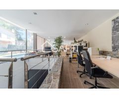 Exclusiva villa de lujo con piscina y vistas panorámicas a Montserrat