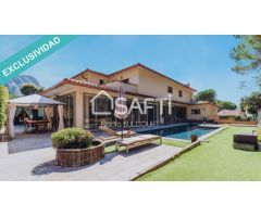 Exclusiva villa de lujo con piscina y vistas panorámicas a Montserrat