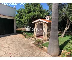 CLÁSICO CHALET EN ZONA TURÍSTICA TRANQUILA Y REPUTADA al oeste DE CIUTADELLA DE MENORCA.