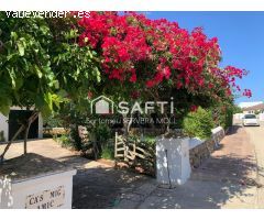 CLÁSICO CHALET EN ZONA TURÍSTICA TRANQUILA Y REPUTADA al oeste DE CIUTADELLA DE MENORCA.