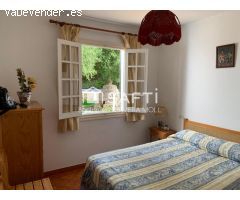 CLÁSICO CHALET EN ZONA TURÍSTICA TRANQUILA Y REPUTADA al oeste DE CIUTADELLA DE MENORCA.