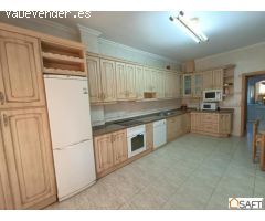 " CUMPLE TU SUEÑO "      Magnífica casa - chalet de 4 habitaciones y garaje