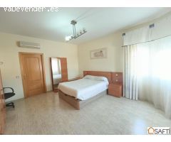 " CUMPLE TU SUEÑO "      Magnífica casa - chalet de 4 habitaciones y garaje