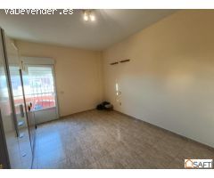 " CUMPLE TU SUEÑO "      Magnífica casa - chalet de 4 habitaciones y garaje